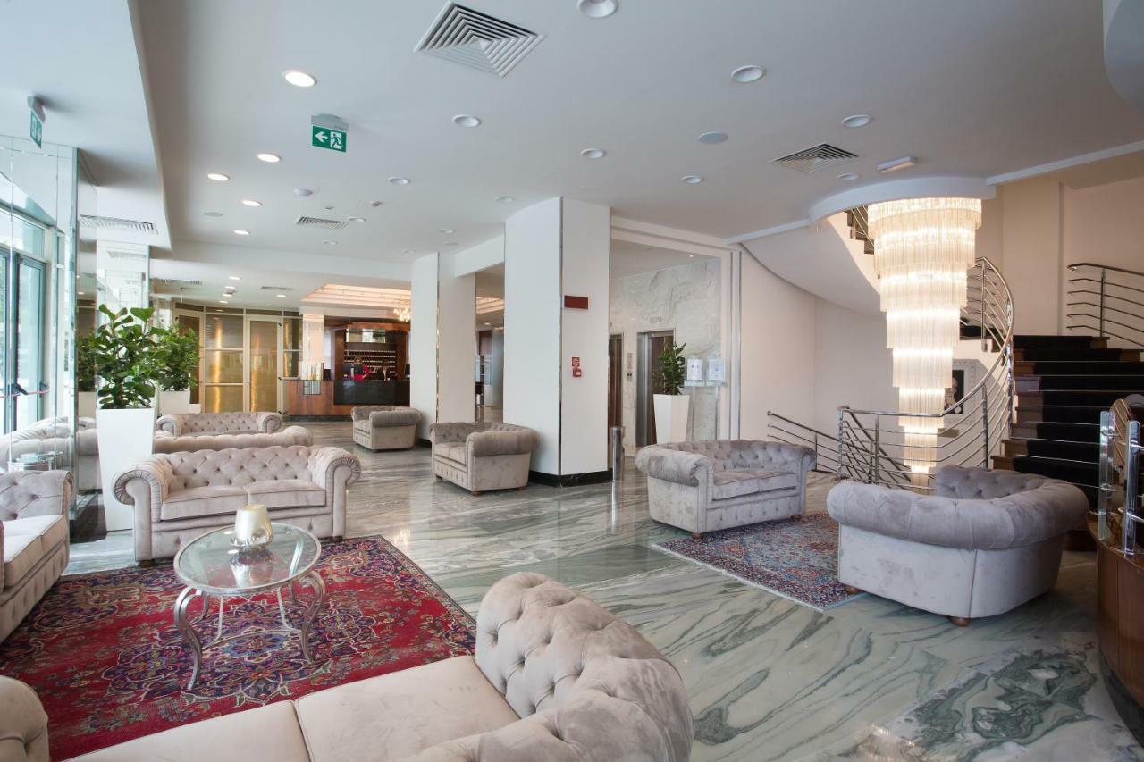 Hotel Continental Rimini Wnętrze zdjęcie