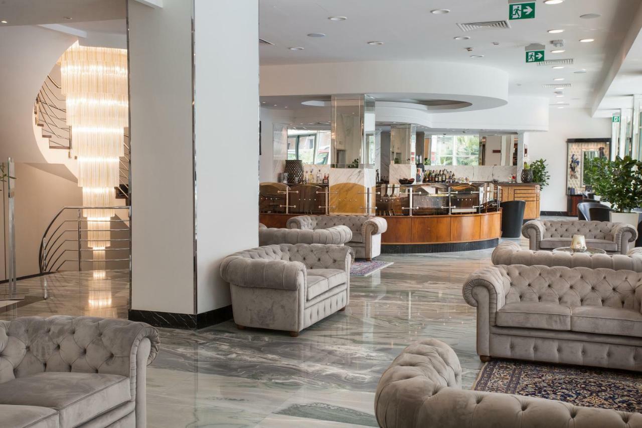 Hotel Continental Rimini Wnętrze zdjęcie